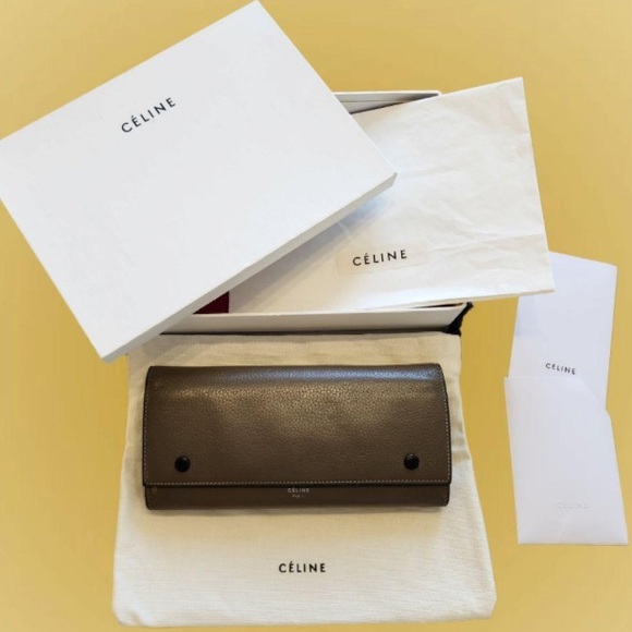 Celine Leather wallet - Picture 1 of 10